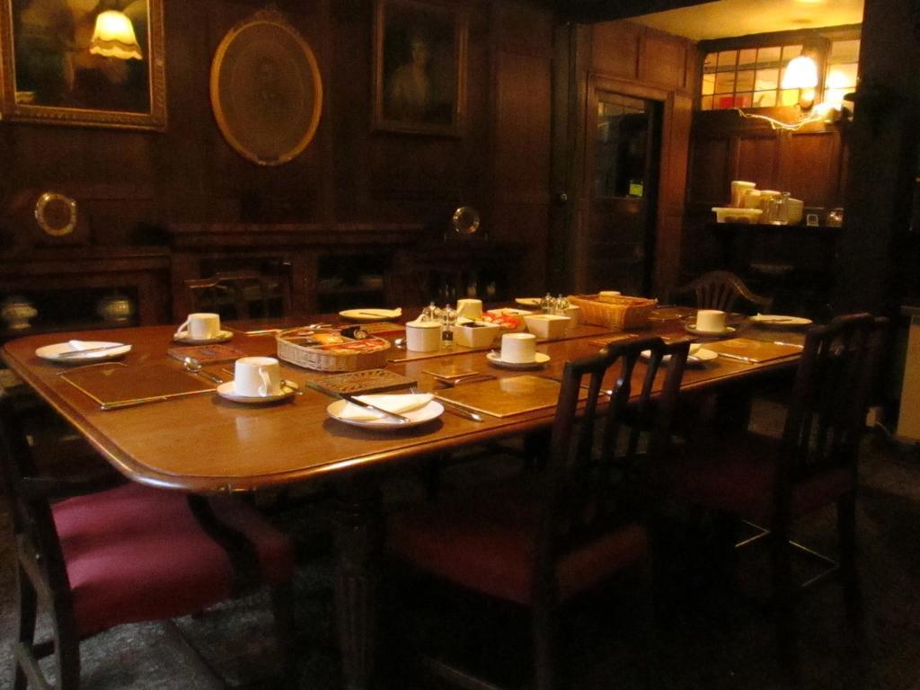 Bed and Breakfast Old Manor House Shepperton Exterior foto